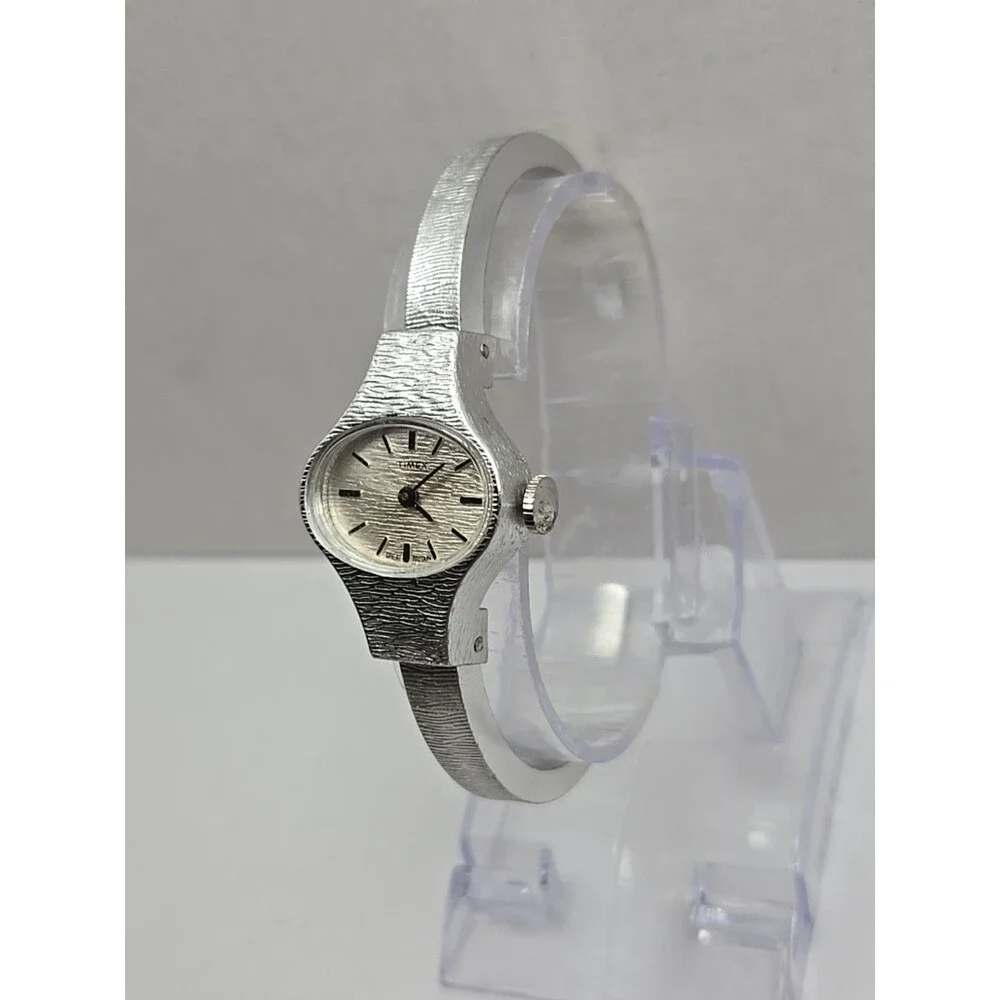 Vintage Timex Womens Textured Aluminum Manual Wind Silver Watch Cuff Unique
